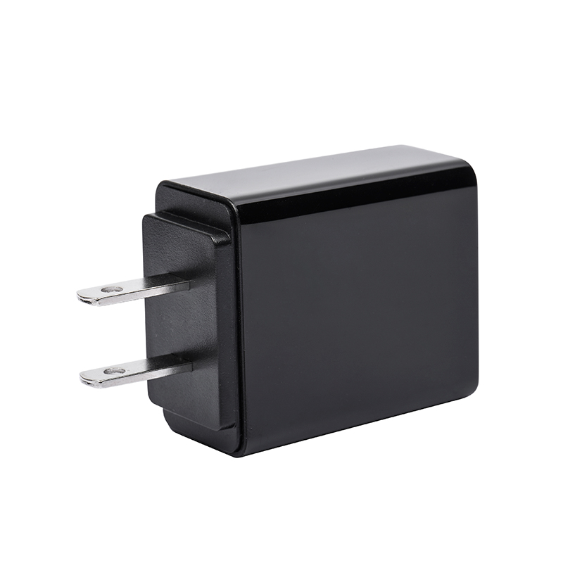 QC3.0快充充電器（美規黑色）