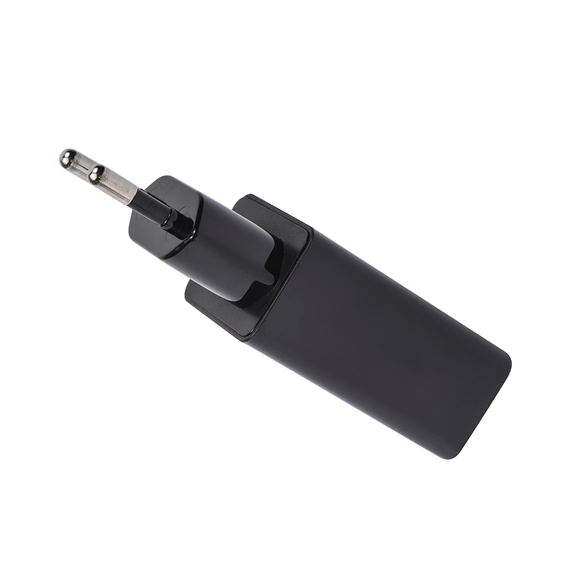 QC3.0快充充電器（歐規黑色）