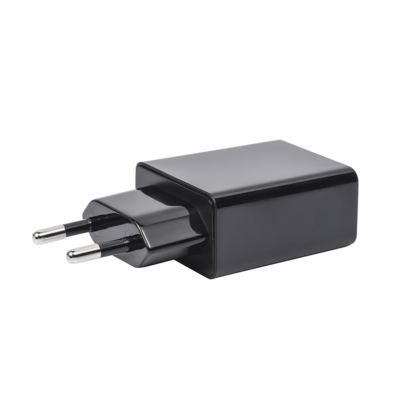 QC3.0快充充電器（歐規黑色）