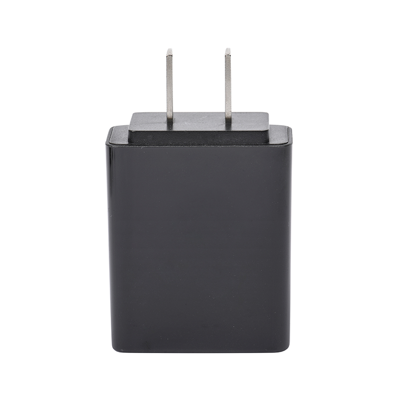 QC3.0快充充電器（中規(guī)黑色）