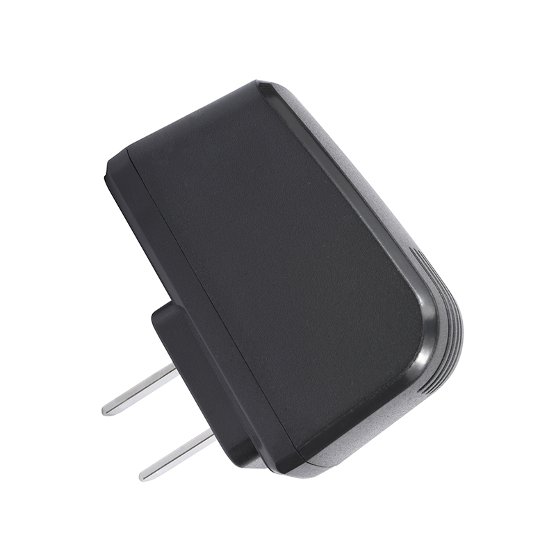 6W中規usb側插電源(黑色)