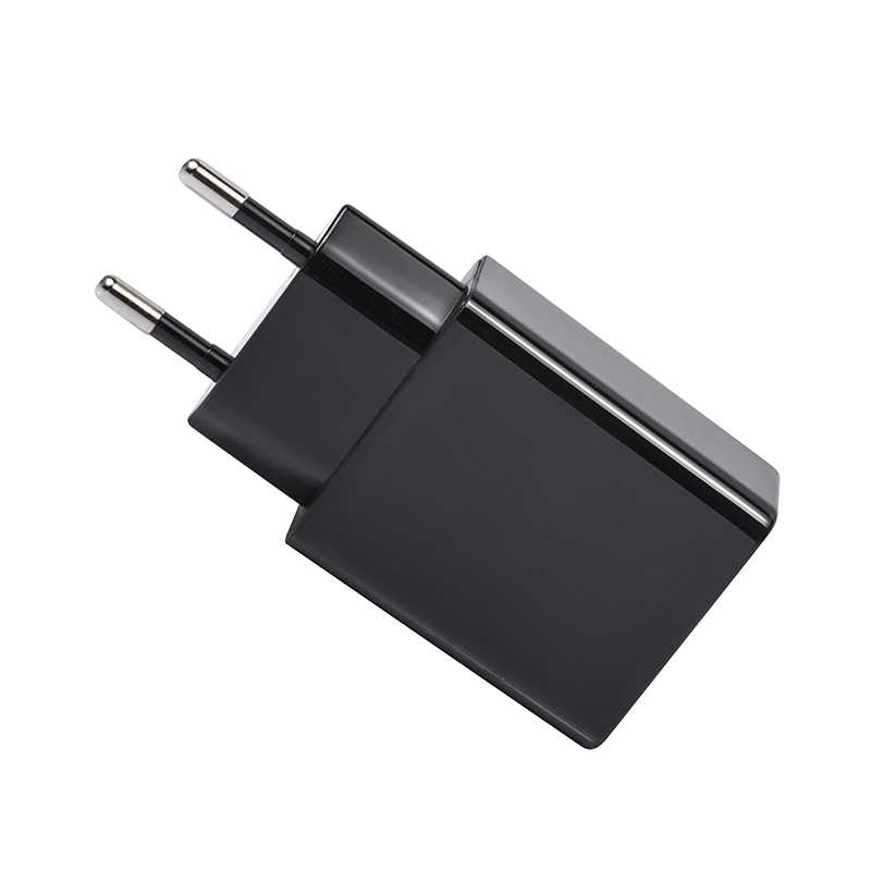 QC3.0快充充電器（歐規黑色）